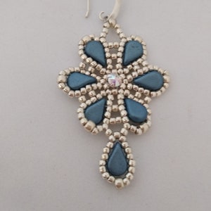 Tutorial- Needham Earrings image 1