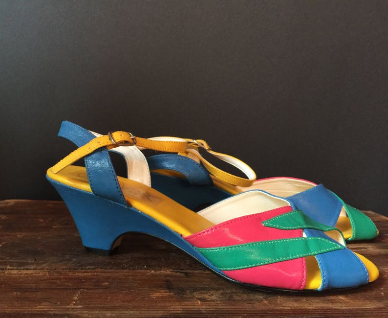 Vintage Size 7 Colorful Heeled Faux Leather Slingback Sandals