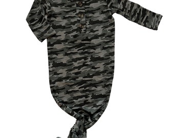 Robe nouée camouflage, robe bébé camouflage, robe nouée non sexiste, robe nouée bébé