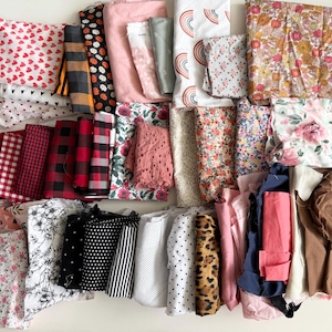 Designer Fabric Scraps, Fabric Bundle, Fabric Scrap Bundle, Fabric lot, Cotton Fabric, Floral Fabric