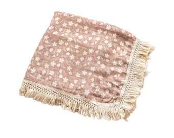 Neutral Floral Fringe Swaddle Blanket, Fringe blanket, Fringe Swaddle, Newborn Swaddle, Fringe baby blanket, Fringe blanket, Floral Swaddle