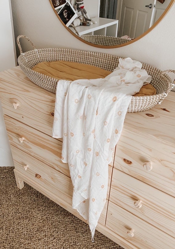 Brown Sun Muslin Swaddle Blanket Sun Blanket Gender Neutral Swaddle Newborn Swaddle Etsy Canada
