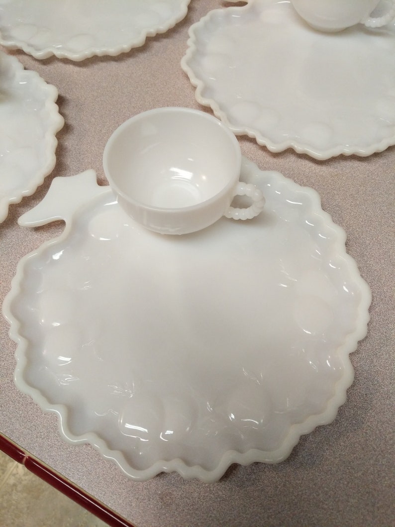 Hazel Atlas Apple Orchard Pattern Set of 4 Milk Glass Luncheon Snack Trays and Cups Plates