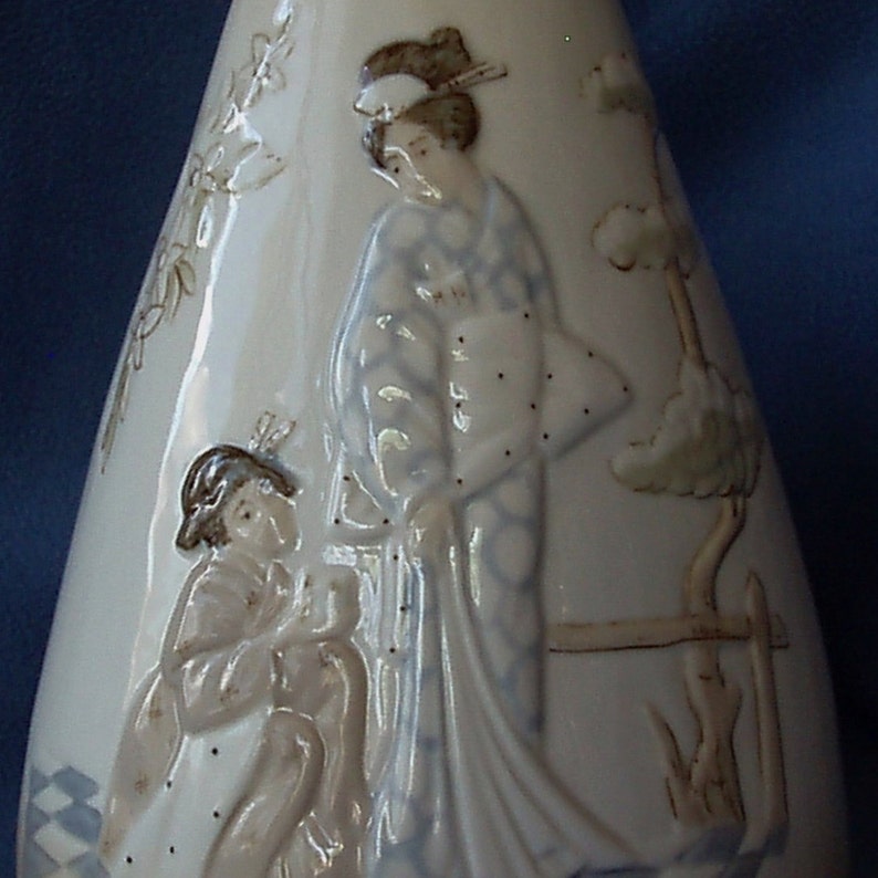 Lladro Style Japanese Vase Porcelain Oriental 9 inch Vase Etsy