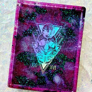Pretty Morbid Holographic Skull Glitter Tray