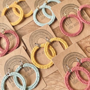 Boho Makramee Kreis Ohrringe: Handgemachte geometrische Schmuckstücke