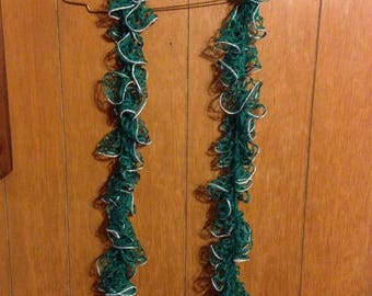 Crocheted Ruffle Scarf green