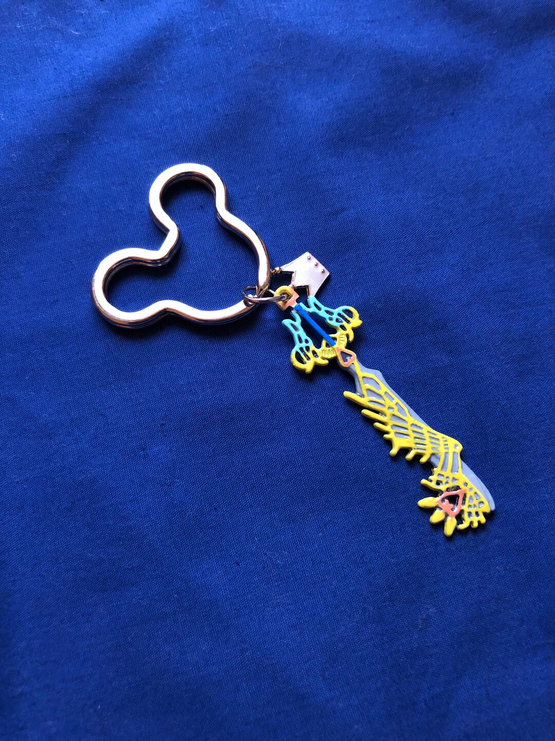 Kingdom Hearts Keyblade Keychains Hand-painted With Charms - Etsy