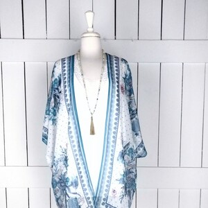 ブルーの花柄水玉模様のシアー着物カーディガンカバーアップ/軽量シアーブラウス/ランジェリー/ジプシーフェスティバルトップ/SML/プラスサイズ/ワンサイズ