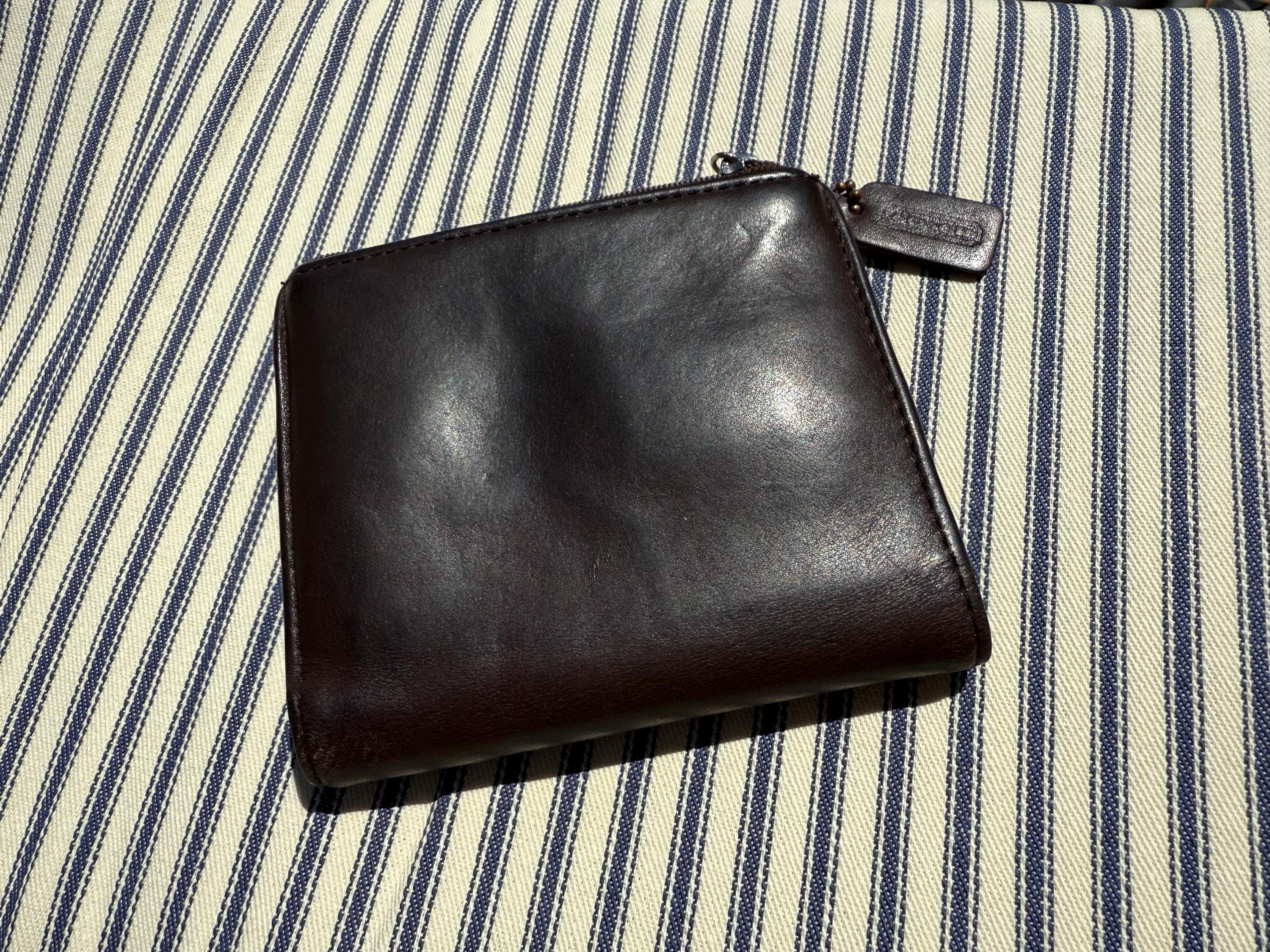 RARE Mahogany Vintage Coach Wallet Leather Bi-fold Snap Closure