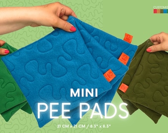Guinea Pig Fleece Pee Pad: Mini Absorbent Waterproof Mat (21 x 21 cm)