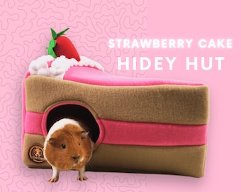 GuineaQueen® Strawbery Cake Hidey Hut - Guinea Pig Fleece Bed - Hideout - Foam House