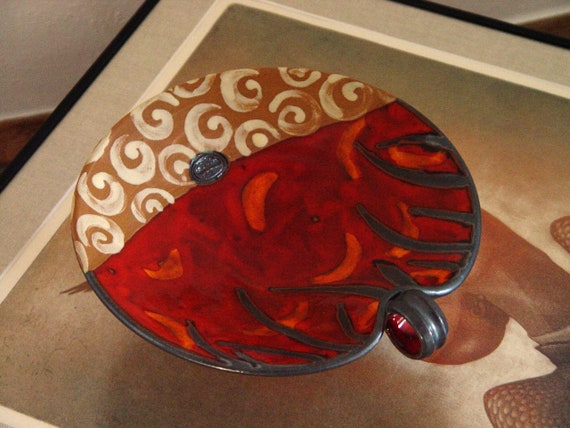 Handmade Red Pottery Fruit Bowl - Unique Ceramic Centerpiece, Wedding Anniversary Gift, Glossy Matte Finish, Home Decor, Serving Tray