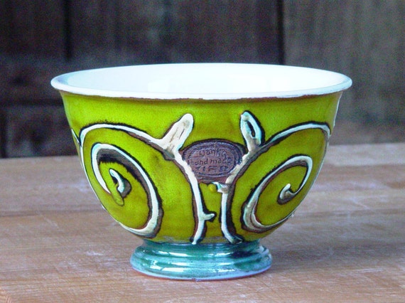 Wheel Thrown Green Ceramic Bowl - Versatile Serving Bowl for Soup, Salad, and More - Handmade Pottery with White & Green Floral Detail