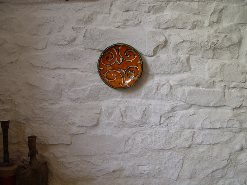 Small Wall Hanging Pottery Dish Earthen Decorative Plate Green Ceramic Plate Orange