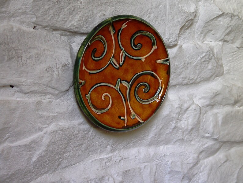 Small Wall Hanging Pottery Dish Earthen Decorative Plate Green Ceramic Plate Orange