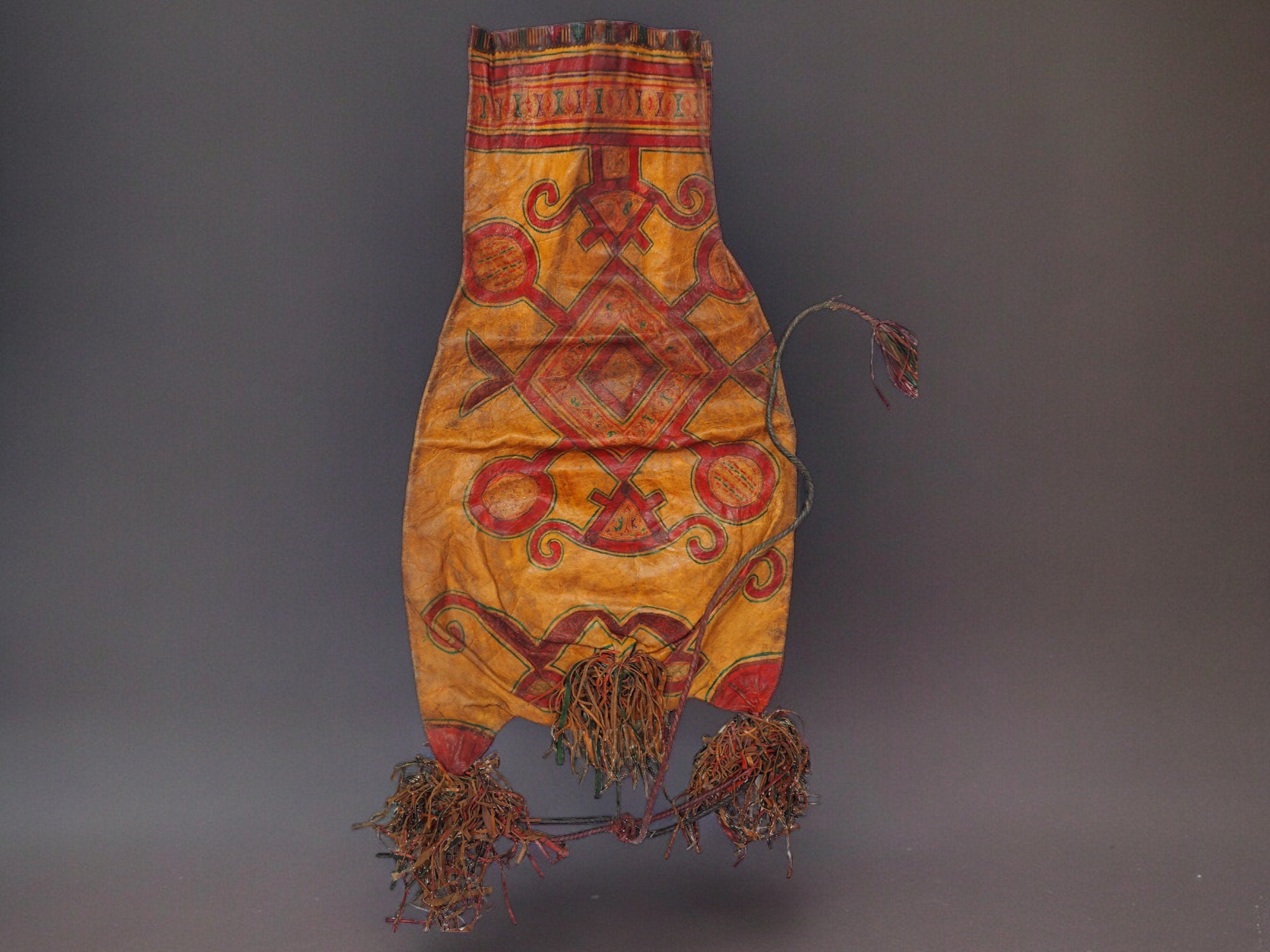 MASQUE AFRICAIN MINIATURE en cuivre repoussé EUR 19,00 - FR