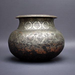 Antique Engraved Large islamic Tinned Copper  cooking pot  High Quality, 18/19th C. from Afghanistan No:18/دیگ