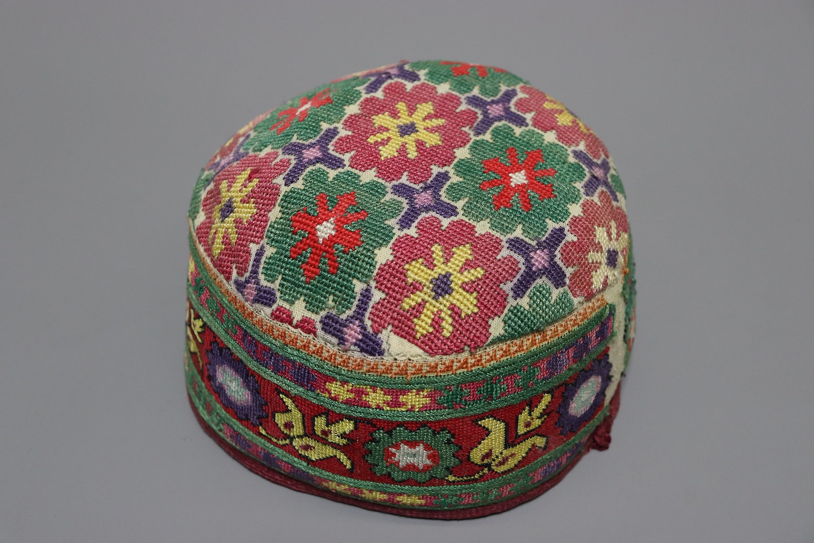 Gilgit Cap Antique Hand Embroidered Women’s Caps and Ceremonial Headdress From ...