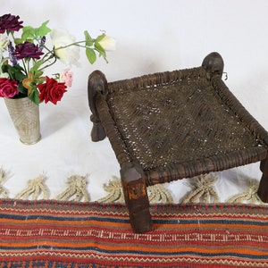 antique 19th century orient vintage cedar wood low stool from Nuristan Afghanistan / Swat Valley-Pakistan Nr-21/F