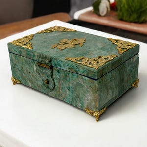 Extravagate und atemberaubende olivgrün Serpentin  afghanischen Shahmaqsud Jade büchse Schmuck Dose schatulle Gefäß  aus Afghanistan Nr-21/A