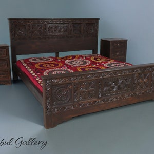 3-piece bedroom set orient hand-carved solid wood bed double bed bedside table  from Nuristan Afghanistan 23/B