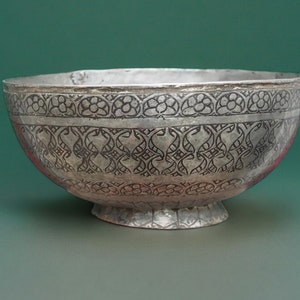 Antique Engraved Large islamic Tinned Copper  Bowl, 19th C. from Afghanistan No:18/14