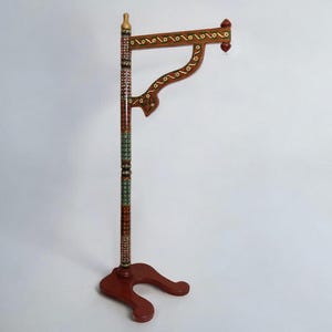 handmade solid wood shirodhara ayurveda forehead head casting stand stood wood Hand painted Mughal relief miniature painting 23MGL