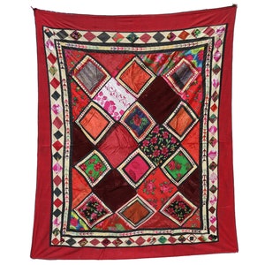 160 x 140 cm Antique Richement Brodé Lakai Broderie Quilts Patchwork Tenture Murale d'Asie Centrale Ouzbékistan Patchwork Afghanistan N° : UZ8