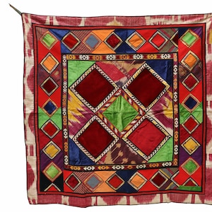 105 x 105 cm Antique Riche Broderie Lakai Broderie Quilts Patchwork Tenture Murale d'Asie Centrale Ouzbékistan Patchwork Afghanistan N° : UZ5