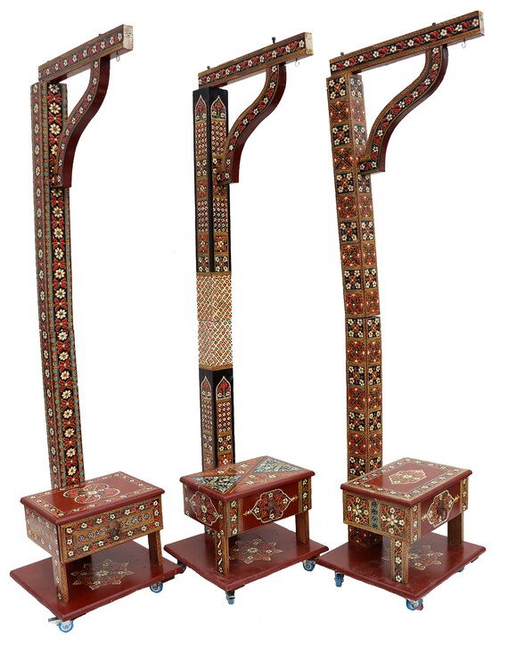 Supporto in legno massello dipinto a mano shirodhara ayurveda fronte cast  testa cast patra stand -  Italia