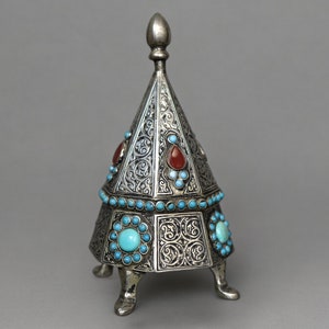Extravagant handgearbeitete orientalische islamische Neusilber Entree - büchse Schmuckdose schatulle  dose aus Afghanistan pyramide 22/B