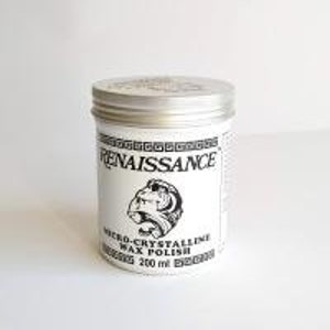 K&ouml;nnte beinhalten: Eine silberne Dose mit einem wei&szlig;en Etikett, auf dem "Renaissance Micro Crystalline Wax Polish" und "200 ml" steht.
