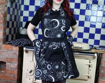 Oven Coven. Luna Apron, Goth Kitchen, Spooky Gift, Kitchen Witch, Halloween, Gothic, Spooky Homeware, Moons, Goth, Pagan Home