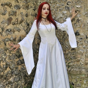 Lady of Shalott dress, Pre Raphaelite dress, Waterhouse, Medieval dress, Pagan Wedding, fantasy gown, Handfasting, fairytale, Gothic