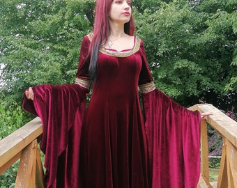 Arwens Cranberry Dress, Elfen, Fantasy Kleid, Mittelalter, Cosplay, Larp, Renfaire, Renaissance, Kostüm, Präraffaeliten, Pagan, Handfasting