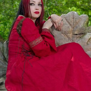 Abito Lagertha, Abito medievale, Abito vichingo, Larp, Elfico, Abito pagano, Rinascimento, Abito Handfasting, Wicca, Larp, Rievocazione storica, fantasia immagine 2