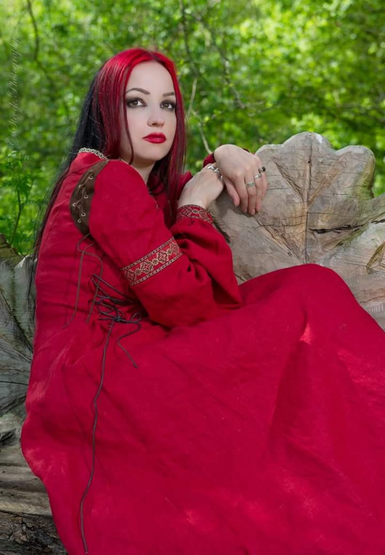Abito Lagertha, Abito medievale, Abito vichingo, Larp, Elfico, Abito pagano, Rinascimento, Abito Handfasting, Wicca, Larp, Rievocazione storica, fantasia immagine 2