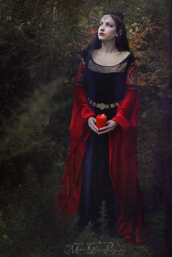 arwen blood red dress