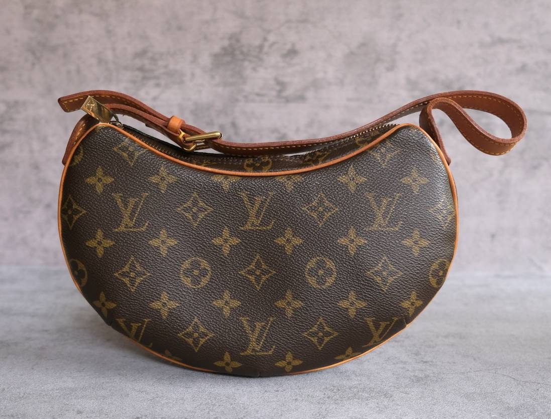 Louis Vuitton Croissant PM 