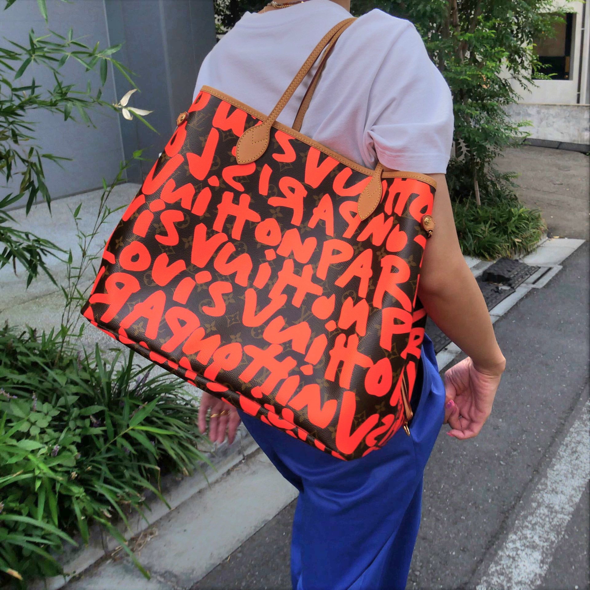 Lv graffiti neverfull sale