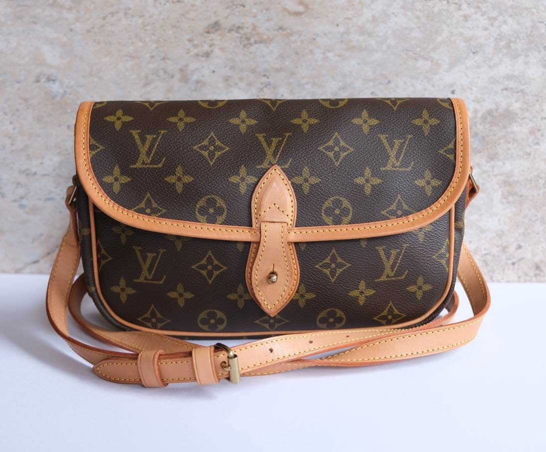 louis vuitton gibeciere