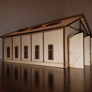 O Scale Double Stall Engine House - Model railroad train kit building