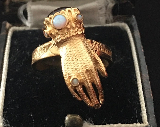 Vintage Fede Ring, Hand Ring, Sterling Silver Gilt Ring, Hand Jewellery, Vintage hand Ring, Vintage Jewellery, rare statement piece.
