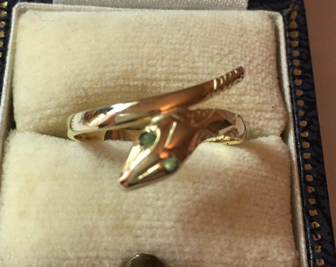 Vintage Snake Ring, 9 Ct Snake Ring, 9 Ct Gold and Emerald Snake Ring, Snake Jewellery, Snake Ring, exquisite rare ring.