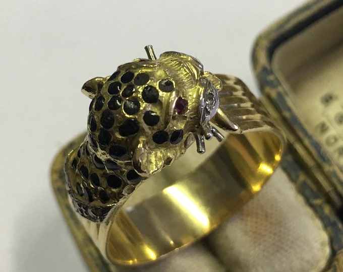 Vintage Diamond Panther Ring, 18 Ct Gold Panther Ring, Gold Panther Ring set, Diamond Ring, Panther jewellery, magnificent rare ring