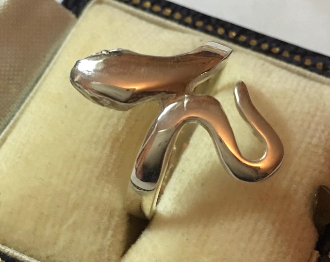 Snake Ring, Silver Snake Ring, Silver Snake Ring, Vintage Silver snake ring, snake jewellery, design piece.
