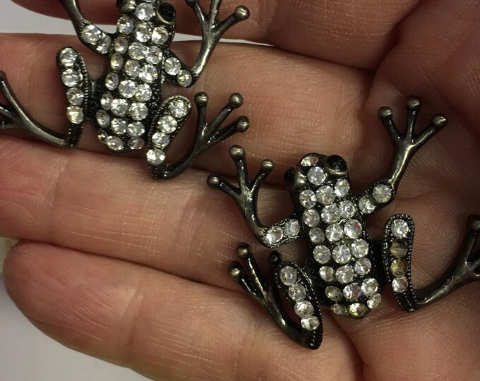Vintage Frog earrings, Frog Earrings, Artisan Frog earrings, Frog jewellery, frog design earrings, divine.