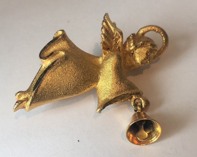 Vintage Cupid Brooch, Angel brooch, Vintage Angel Brooch, Gold Cupid Pin, angel pin, Angel Jewellery, Cupid Jewellery, charming design.