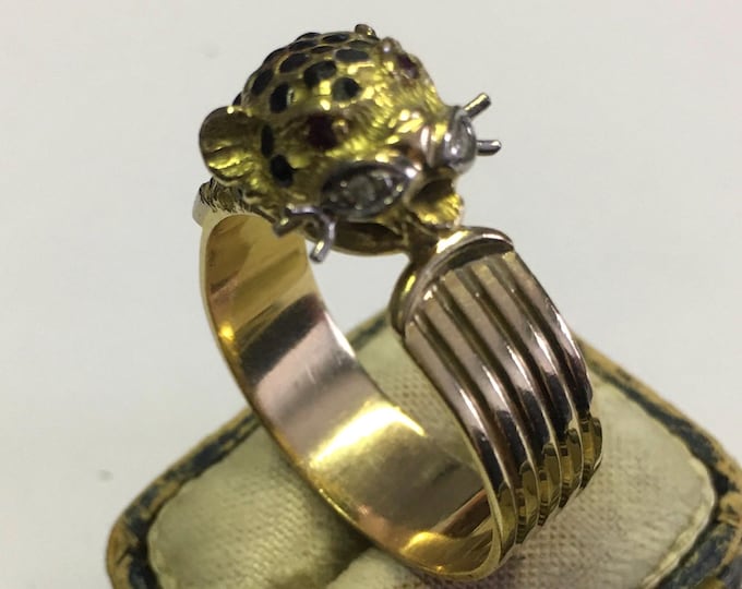 Vintage Diamond Panther Ring, 18 Ct Gold Panther Ring, Gold Panther Ring set, Diamond Ring, Panther jewellery, magnificent rare ring